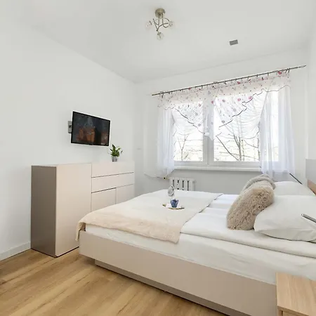 Waska Bright With Balcony By Renters